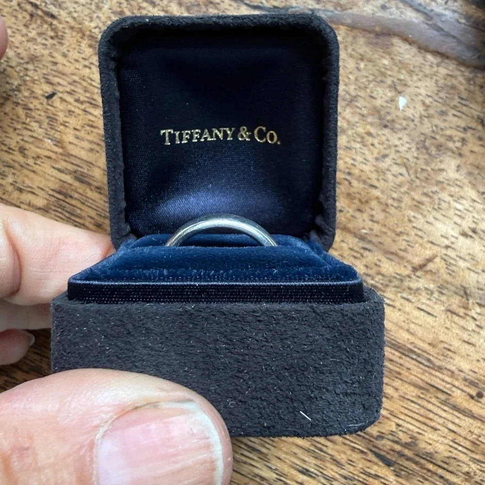 Tiffany & Co. Platinum Wedding Band 6.5mm Size 7 14g Original Box & Paperwork